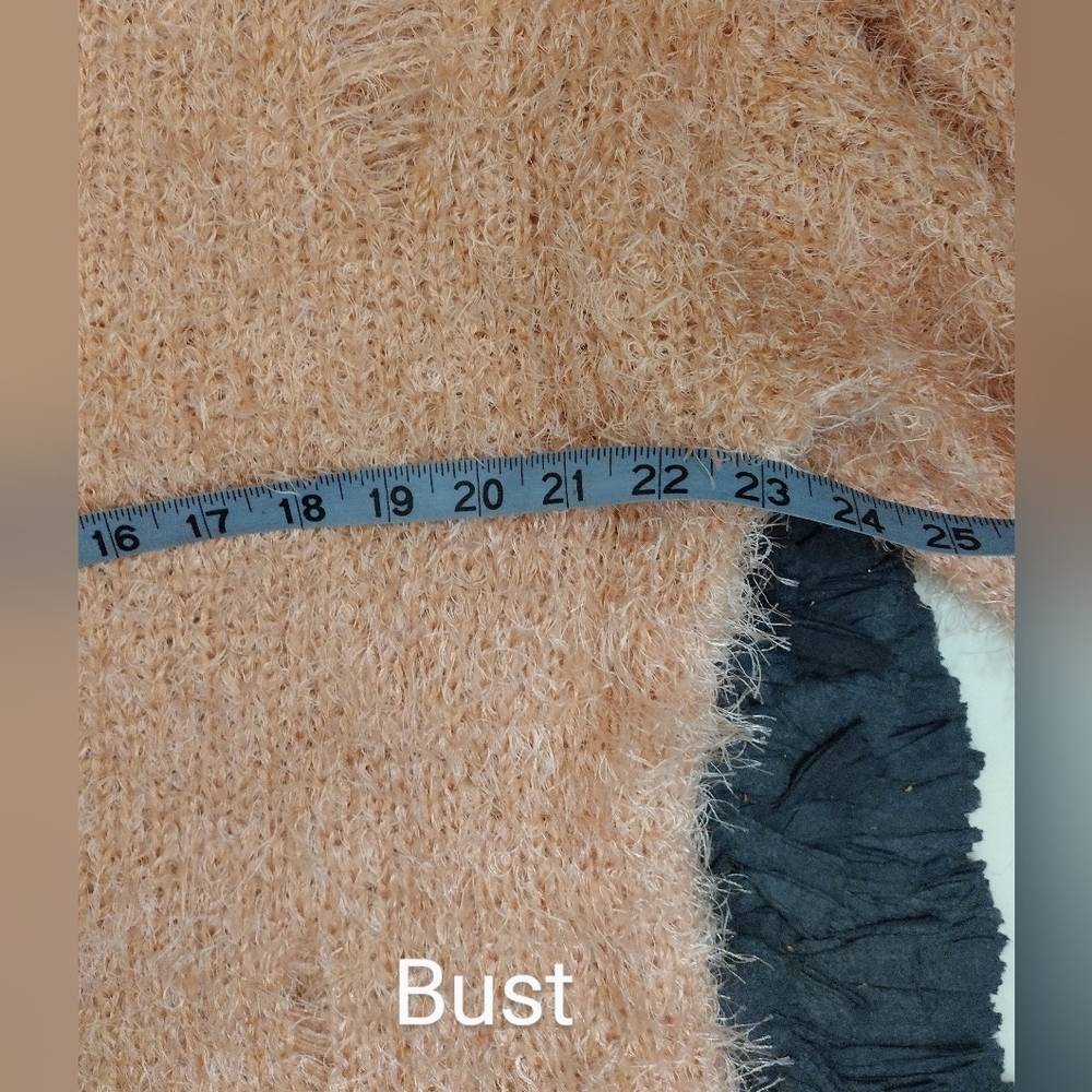Distressed Fluffy Baby Pink Oversized Sweater/SZ L/ NWT/Vintage/Plus SZ Fit Too - Picture 3 of 14